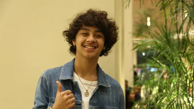 [Bintang] Aku Rindu, Single Baru Bastian Steel yang Bikin Fans Baper