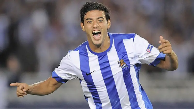 carlos-vela-131124c.jpg