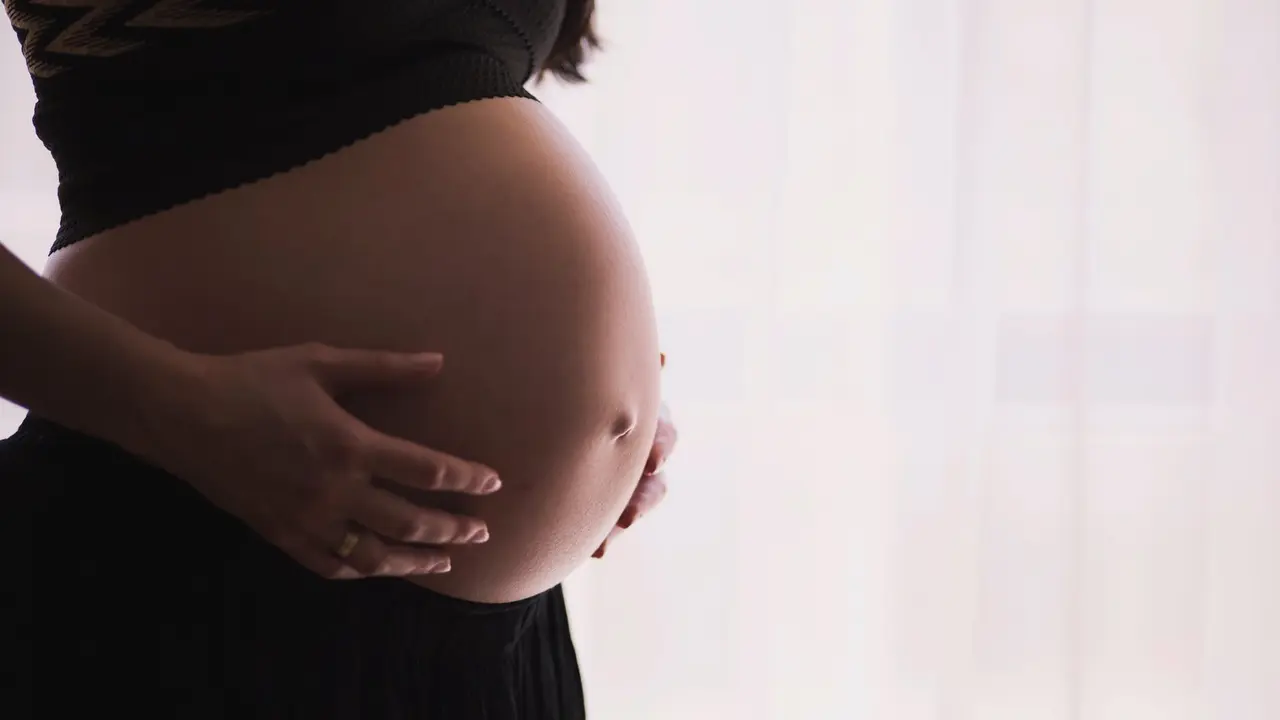 Gejala COVID-19 pada Ibu Hamil