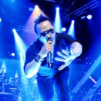 Dengan tampil di TV, grup ini seperti merasa tertahan. Apalagi permintaan selalu lagu lama. Ia tidak menampik, bahwa setelah menghilang dari layar kaca, banyak karya yang telah mereka keluarkan. (Adrian Putra/Bintang.com)