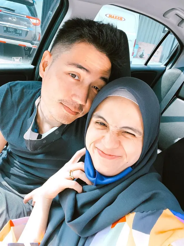 10 Potret Perjalanan Cinta Nycta Gina dan Rizky Kinos, Diizinkan Poligami
