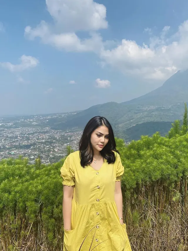 7 Potret DJ Katty Butterfly dan Anak Liburan ke Gunung Bromo, Mengaku Kagum