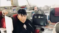 Roy Kiyoshi Tenteng Tas Perempuan, Ini Reaksi Warganet