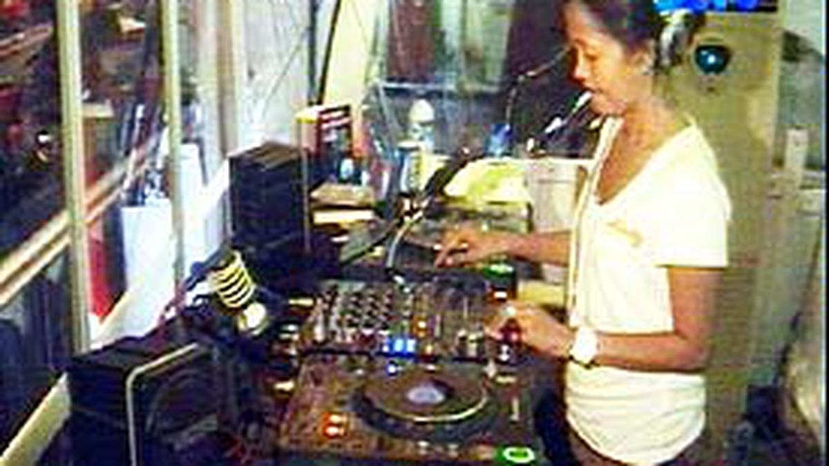 DJ Asal Bali Mengukir Rekor