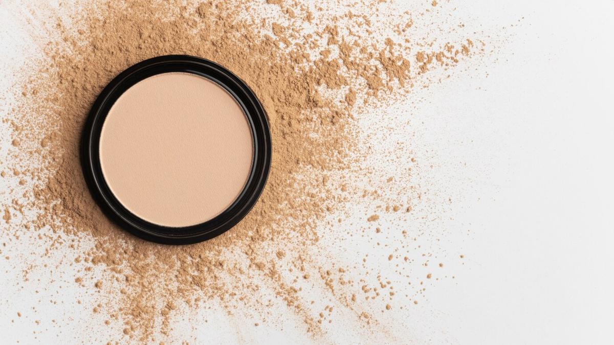 Rahasia Makeup Tahan Lama & Flawless: 5 Cara Pakai Loose Powder yang Benar!