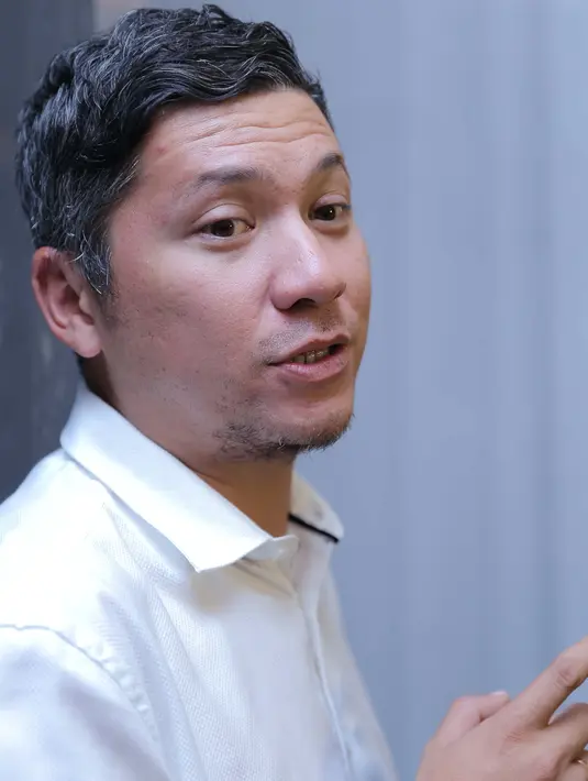 "Saya mendukung pak Ahok, alasan khususnya karena ya karena kerjanya bener, nyata gitu buktinya," kata Gading Marten saat dihubungi Bintang.com melalui sambungan telepon, Senin (5/9). (Andy Masela/Bintang.com)