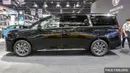 Dimensi mobil ini terbilang cukup besar, bahkan lebih besar dari Toyota Alphard. Maxus Mifa 9 memiliki panjang total mencapai 5.270mm, lebar 2.000mm, tinggi 1.840mm, dan wheelbase 3.200mm. Dimensinya yang besar ini tentu akan memberikan ruangan kabin yang luas sehingga aspek kenyamanan di dalam menjadi lebih baik. (Source: paultan.org)