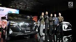 President Director PT Toyota Astra Motor (TAM) Yoshihiro Nakata (kedua kiri) dan jajarannya saat peluncuran New Toyota Avanza dan New Veloz, Jakarta, Selasa (15/1). New Toyota Avanza dan Veloz resmi diluncurkan di Indonesia. (Merdeka.com/ Iqbal S Nugroho)