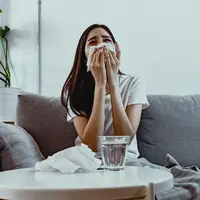 Kenapa tiba-tiba ingin menangis?/Copyright shutterstock.com/g/Archira63