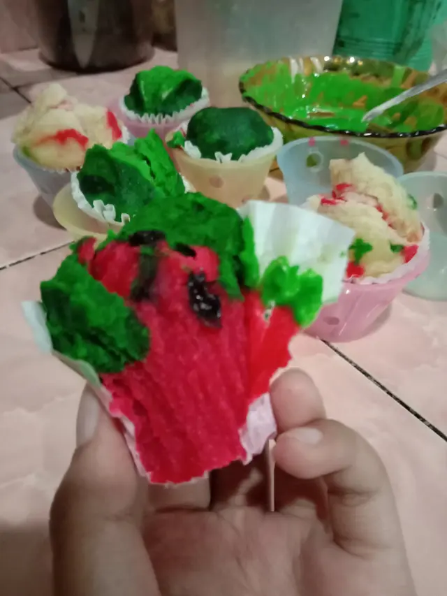 6 Potret Bolu Kukus Tidak Mekar Sempurna Ini Nyeleneh, Ada yang Mirip Siomay