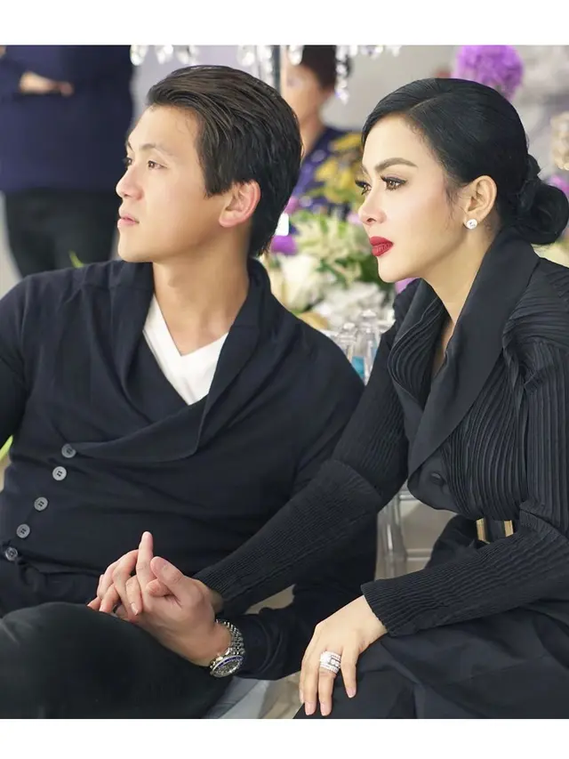 Deretan Seleb yang Memutuskan Menikah di Usia Lebih Dari 35 Tahun