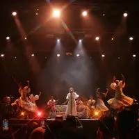 Nadin Amizah menyuguhkan penampilan spesial di WTF24, yaitu menghadirkan konser Selamat Ulang Tahun. [Foto: Adrian Putra/Fimela]