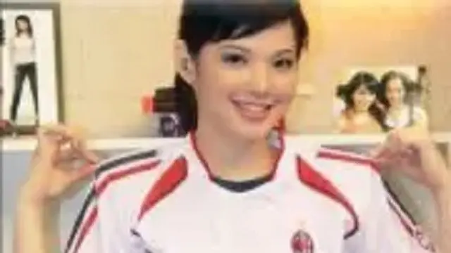6 Artis Cewek Tanah Air Ini Fans Fanatik AC Milan, 11 Tahun Menanti Scudetto