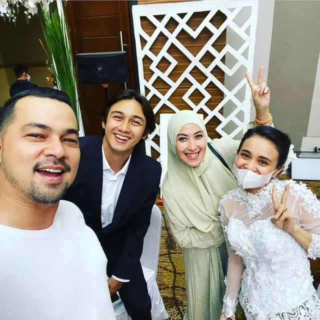 7 Potret Kebersamaan Pemain Cinta Mulia di Balik Layar, Kompak Banget