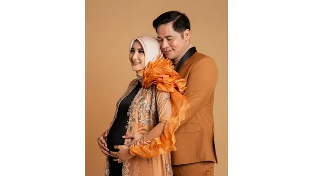 6 Potret Maternity Shoot Chaca Thakya dan Ricky Perdana, Tampil Elegan