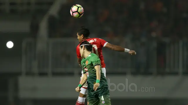 Bambang Pamungkas, Hong Soon-hak