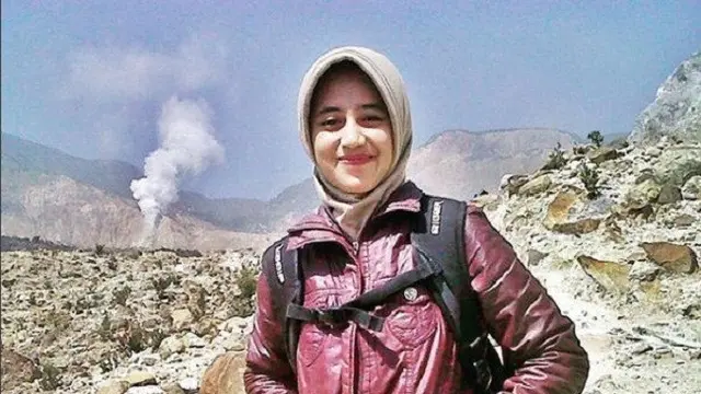 6 Pendaki Gunung Cantik yang Buktikan Wanita Itu Tangguh dan Kuat