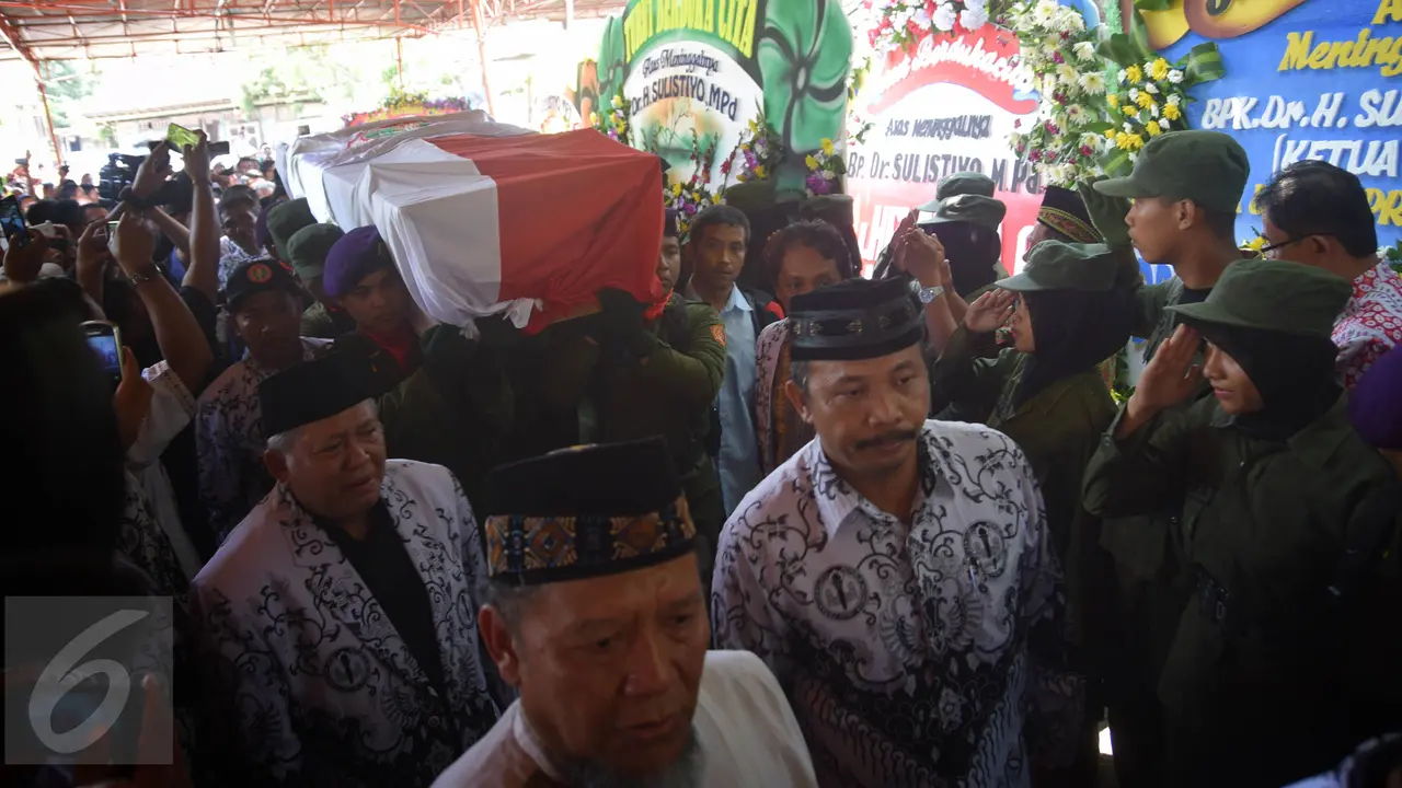 20160315-SBY Beserta Keluarga Melayat ke rumah Korban RSAL Mintohardjo