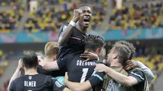 Timnas Austria sukses melibas Makedonia Utara pada laga pertama Grup C Euro 2020 di National Arena, Minggu (13/6/2021). Austria keluar sebagai pemenang dengan skor 3-1. (AP/Vadim Ghirda, Pool)