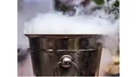 Dry Ice (Sumber: Insider)