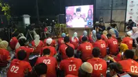 Puluhan relawan memadati media center Badan Pemenangan Nasional (BPN) Prabowo-Sandi di Jalan Sriwijaya, Jakarta Selatan untuk nonton bareng (nobar) debat Pilpres