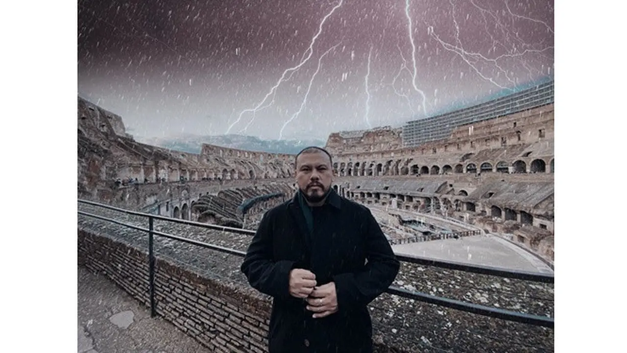 6 Gaya Liburan Joko Anwar di Italia, Kunjungi Banyak Tempat Bersejarah