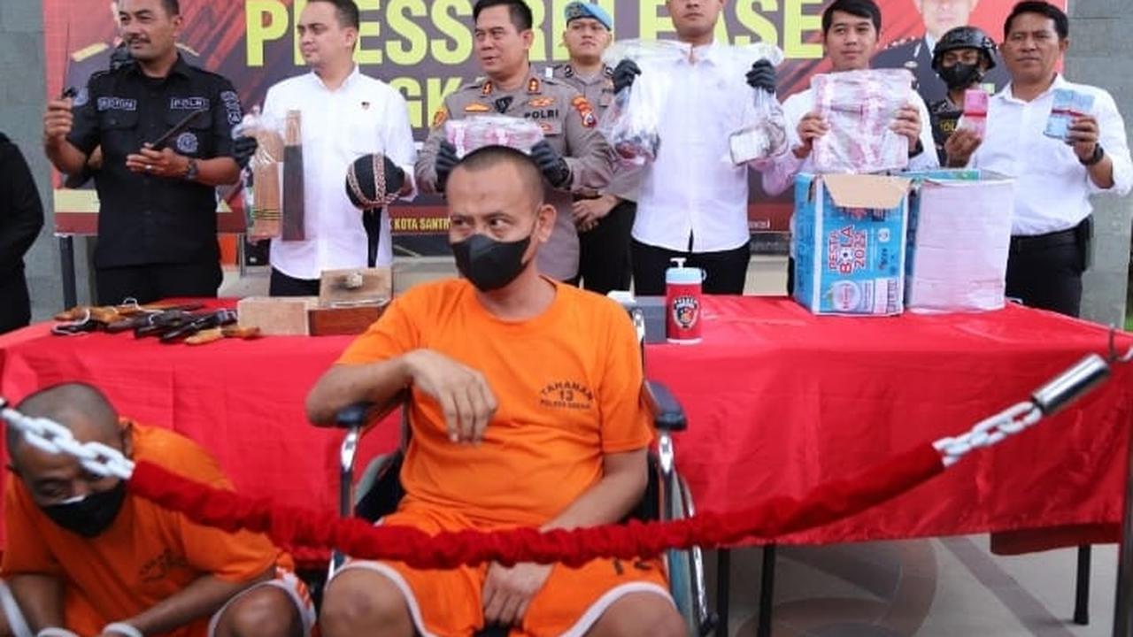 Dukun palsu pengganda uang dibekuk polisi. (Dian Kurniawan/LIputan6.com)