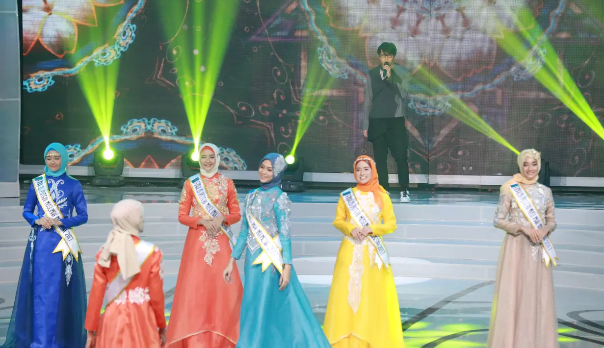 Dari 19 peserta dari berbagai kota yang diikuti oleh ribuan wanita cantik, kemudian disaring menjadi 11 besar. Pemilihan ini atas penilaian dari dewan juri saat para finalis menjalani karantina. (Adrian Putra/Bintang.com)