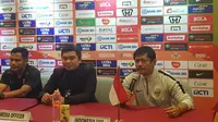 Pelatih Timnas Indonesia U-19, Indra Sjafri, akan mencoba berbagai skema alternatif di PSSI Anniversary untuk Piala AFC U-19 2018. (Bola.com/Zulfirdaus Harahap)