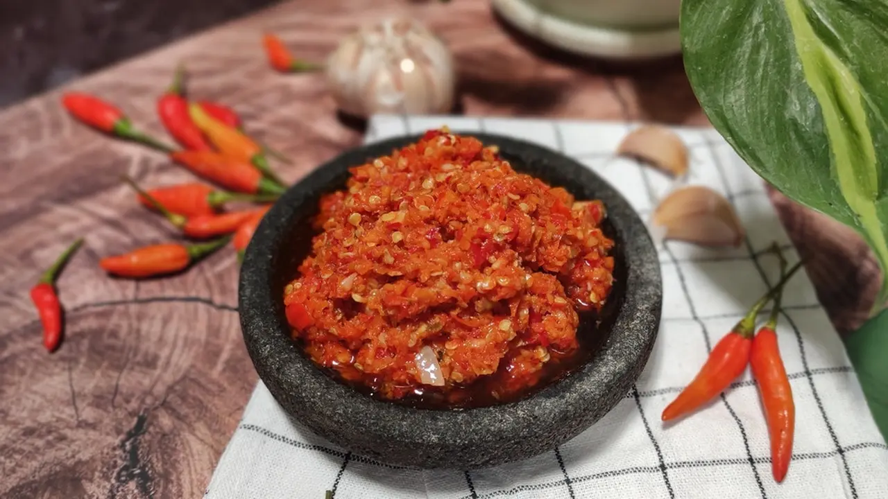 Resep Sambal Terasi Tomat Sedap dan Inspirasi Food Pairing untuk Menu Buka Puasa Favorit Keluarga