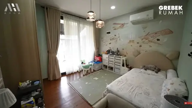 Rumah Syahnaz Sadiqah dan Jeje Govinda (YouTube/AH)