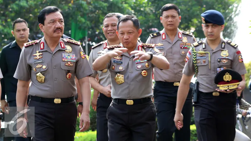 20160914-Tradisi-Penghantaran-Jendral-Budi-Gunawan-Jakarta-Tito-Karnavian-HA