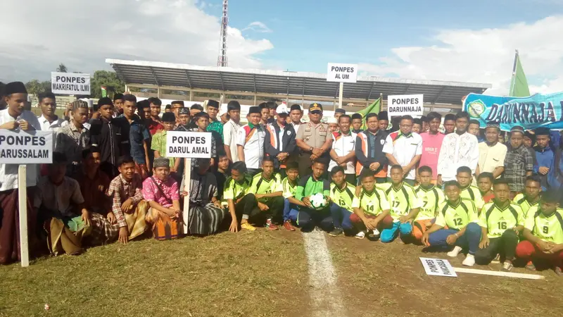 Sanksi Nyeleneh Bagi Santri Berlaga Sepakbola Dikartu Merah 