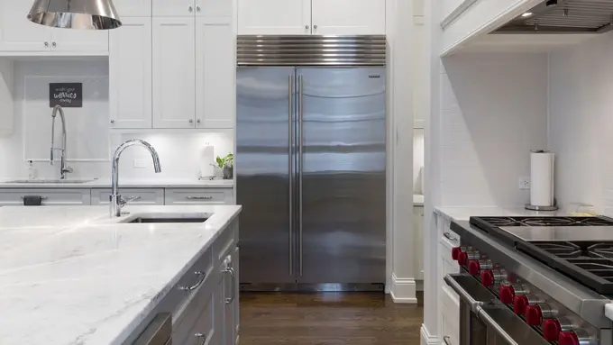 Mendinginkan Alat Masak ke dalam Freezer