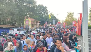 Final Srikandi Merdeka Cup Dimulai 20.00 WIB, Antrean Masuk Supersoccer Arena Sudah Mengular sejak 16.30 WIB