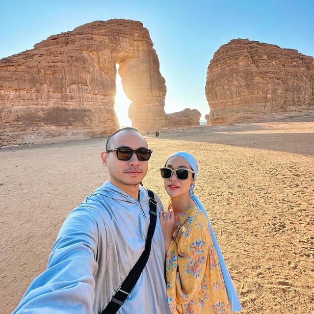 Potret 6 Pasangan Artis di Al Ula, Tetap Nikmati Momen Meski Sempat Dicibir