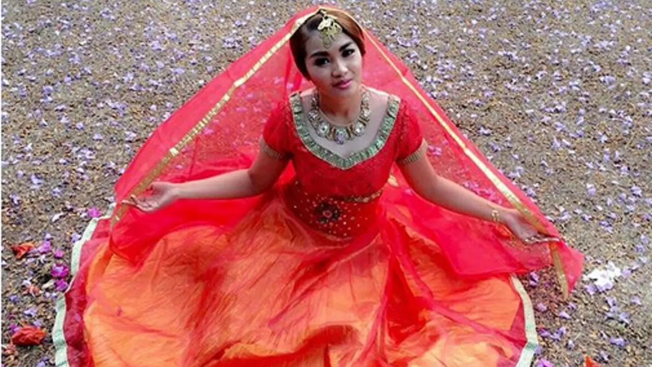  Fitri Carlina