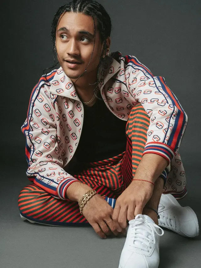 Gaya Pemotretan Terbaru Giorgino Abraham, Tampil Macho. (Sumber: Instagram/winstongomez)