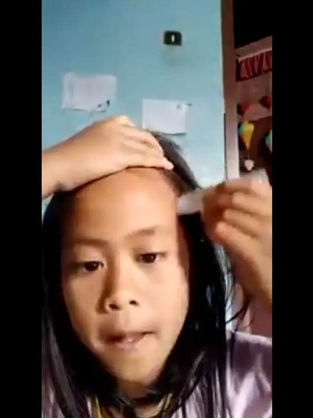 bocah bikin tutorial makeup (foto: twitter/@hati2dimedsos)