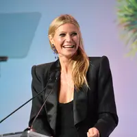 Gwyneth Paltrow hadir di acara Producers Guild Awards pada Sabtu, 20 Januari waktu setempat dengan bikin tamu yang lain terkejut. (MATT WINKELMEYER / GETTY IMAGES NORTH AMERICA / AFP)