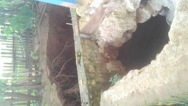 Lubang Menganga Terbentuk Tiba-Tiba di Bawah Rumah Warga Muna