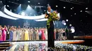 Miss USA R'Bonney Gabriel berjalan di atas panggung setelah dinobatkan sebagai Miss Universe 2022 pada kontes kecantikan Miss Universe di New Orleans, Amerika Serikat, 14 Januari 2023. R'Bonney Gabriel dinobatkan sebagai Miss Universe 2022 sementara runner up pertama jatuh kepada Miss Venezuela Amanda Dudamel dan runner up kedua jatuh kepada Miss Dominican Republic Andreína Martínez. (AP Photo/Gerald Herbert)