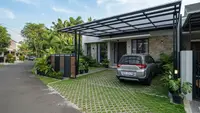 8 Jenis Lantai untuk Area Carport Outdoor, Tidak Semua Model Cocok