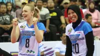 Pemain Jakarta Pertamina Energi Anna Stepaniuk merayakan kemenangan atas Bandung Bank BJB Pakuan pada laga terakhir Seri I Final Four Proliga di GOR Joyoboyo Kota Kediri, Minggu (10/2/2019). (Bola.com/Gatot Susetyo)