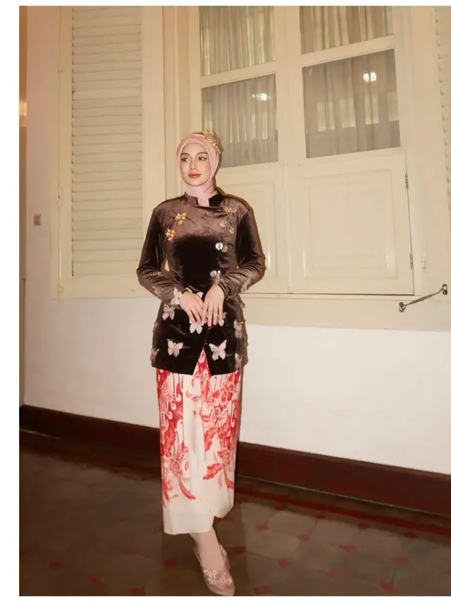 6 Potret Celine Evangelista Pakai Kebaya Hijab di HUT RI Istana Merdeka, Banjir Pujian