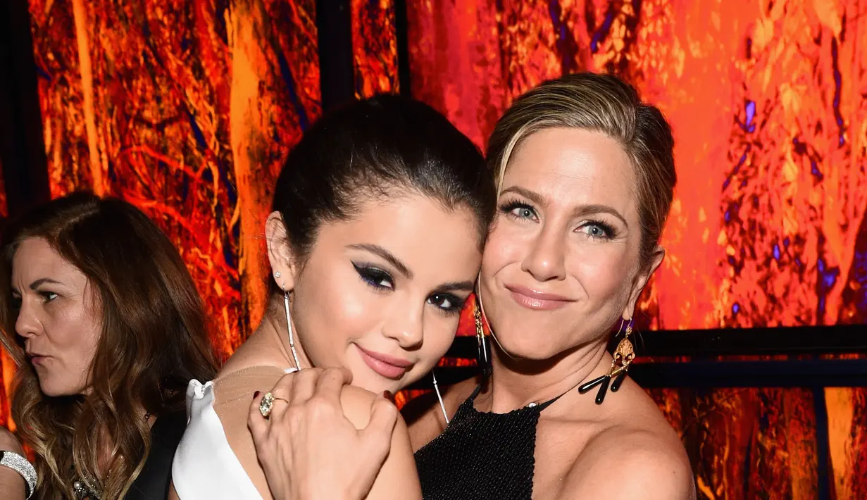 Tak dilupakan oleh teman-temannya, Selena Gomez yang sedang menjalani rehabilitasi di Tannessee mendapat kunjungan dari sahabat-sahabat terdekatnya, selain Taylor Swift, kini giliran Jennifer Aniston yang datang. (AFP/Bintang.com)