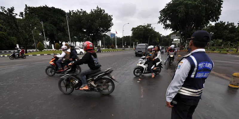 Dinas Perhubungan Berikan Sosialisasi Pada Pengendara Roda Dua