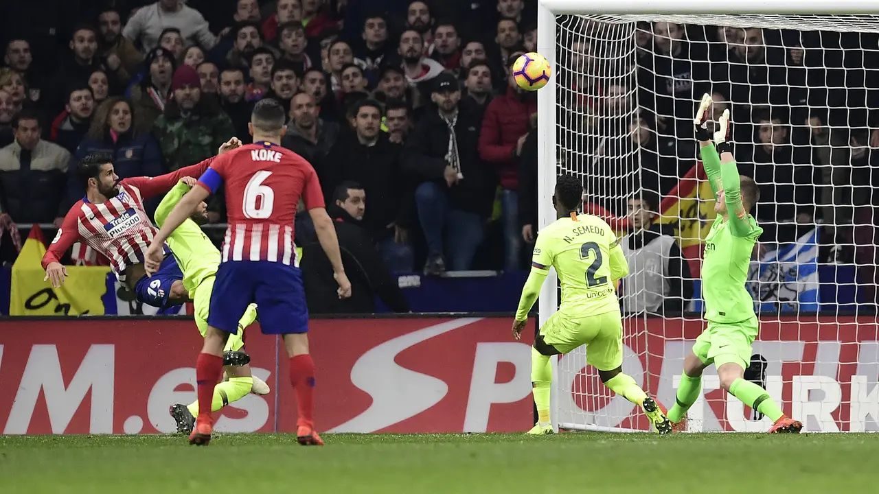 Atletico Madrid v Barcelona