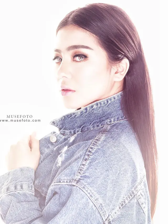 Syok Lihat Foto Sendiri, Ini 6 Pemotretan Felicya Angelista yang Bikin Pangling