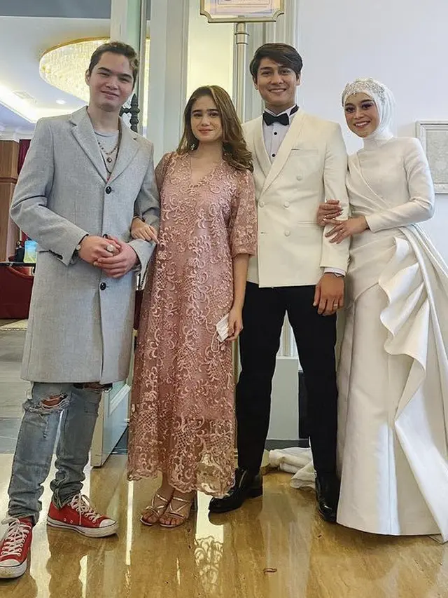 Gaya Fashion Tamu Lesti dan Billar di Tasyakuran Pernikahan